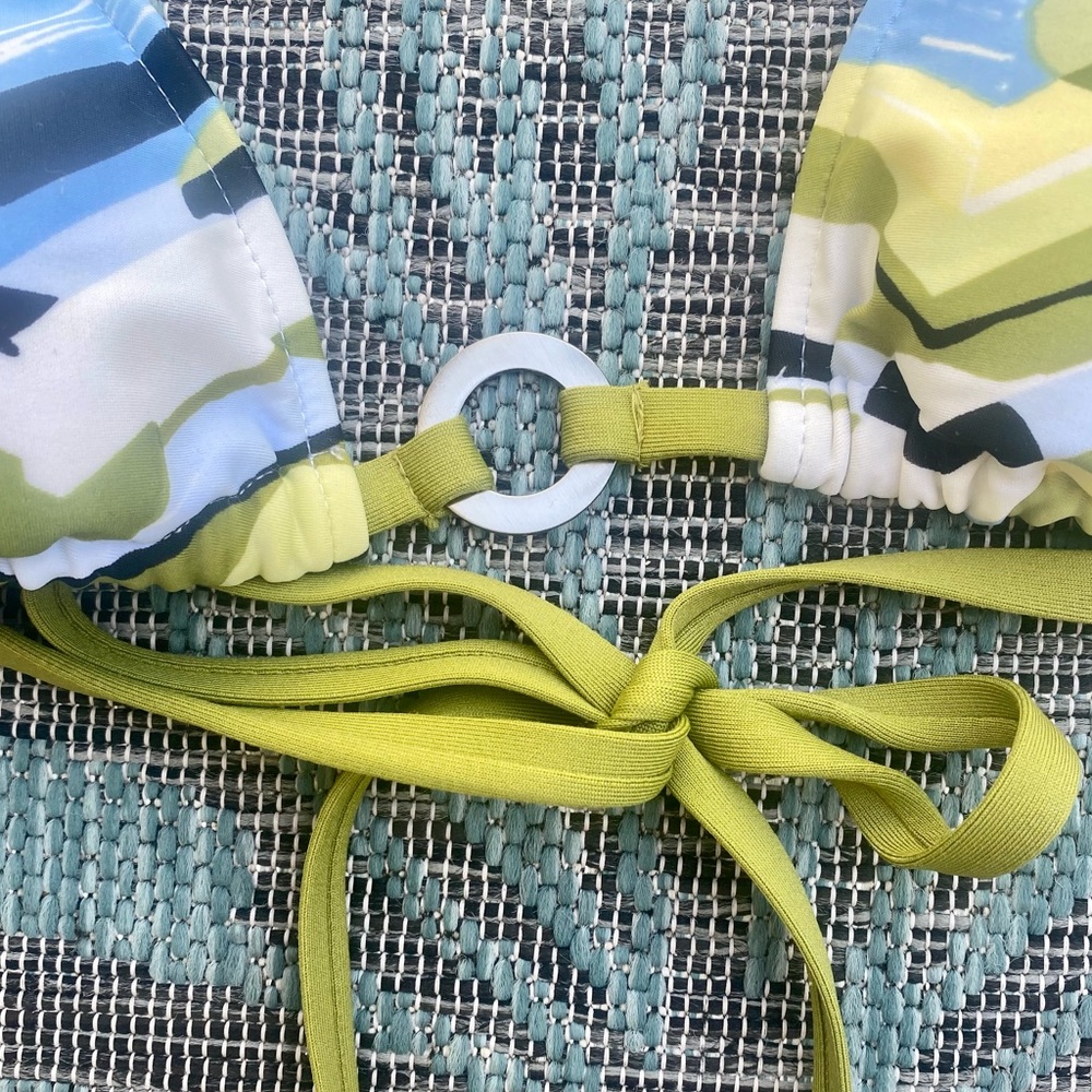 🌟3/$10! Mossimo Colorblock Triangle Cut Halter Style BikiniTop - Picture 7 of 12